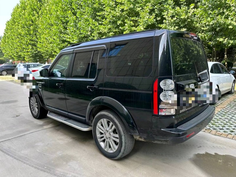 济宁15年路虎发现7