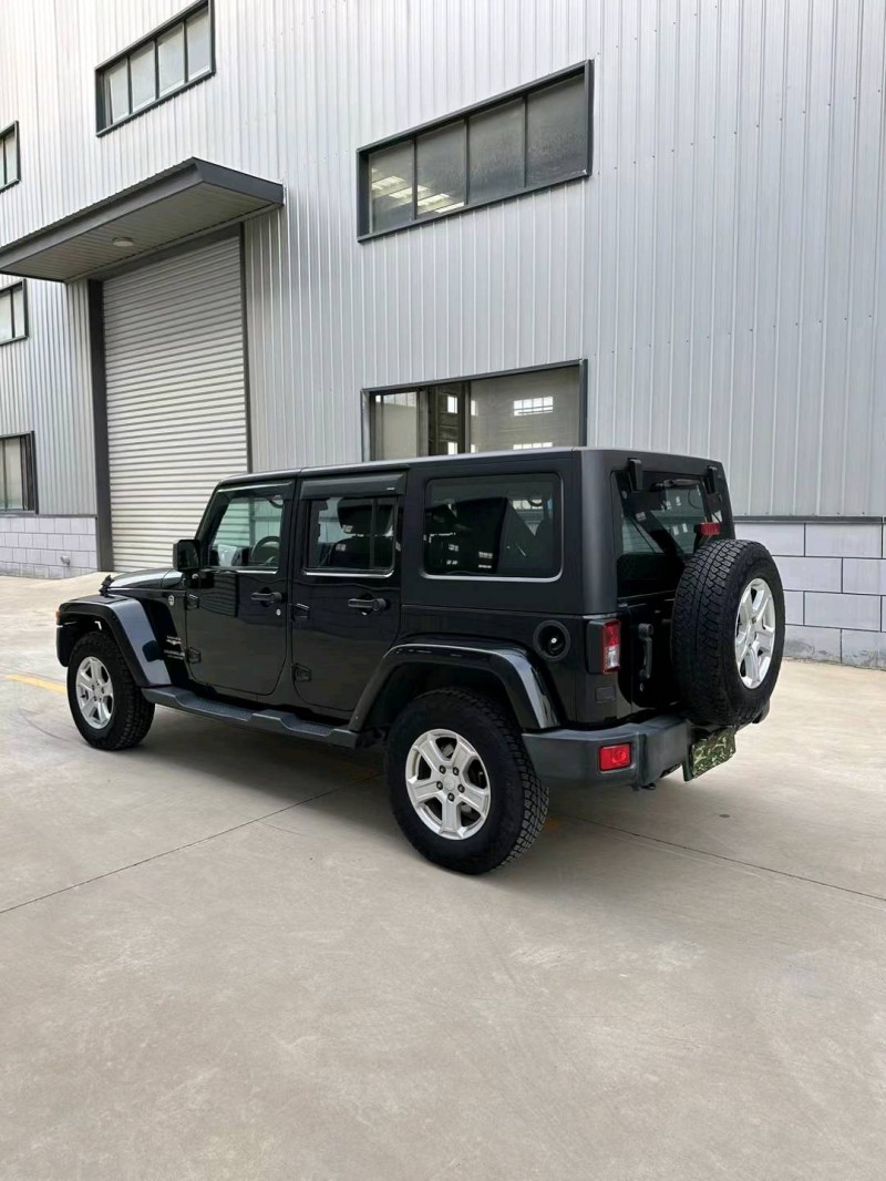 宿迁16年Jeep牧马人8