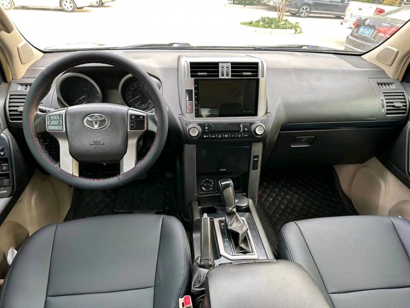 济宁12年丰田普拉多4