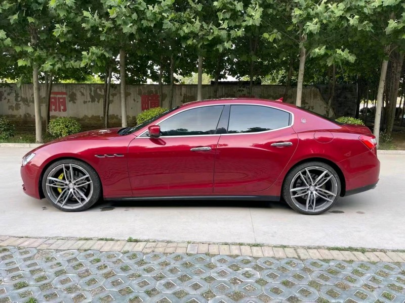 济宁15年玛莎拉蒂Ghibli8