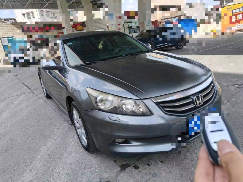 潍坊13年本田雅阁2