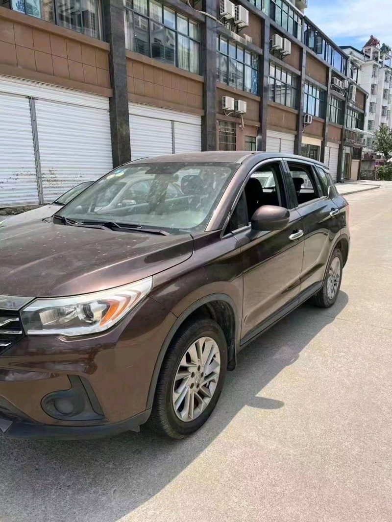 济宁17年传祺GS42