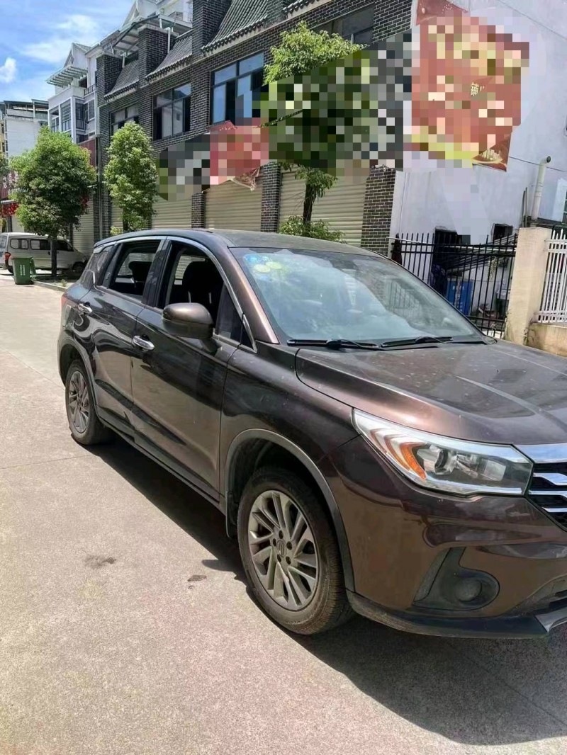 济宁17年传祺GS43