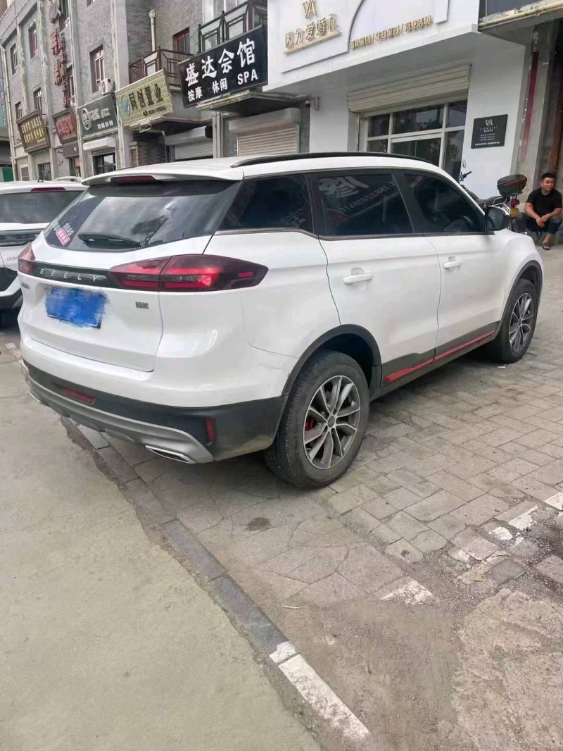 邯郸22年吉利博越3
