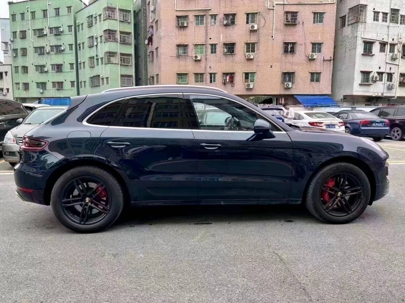 广州17年保时捷Macan6