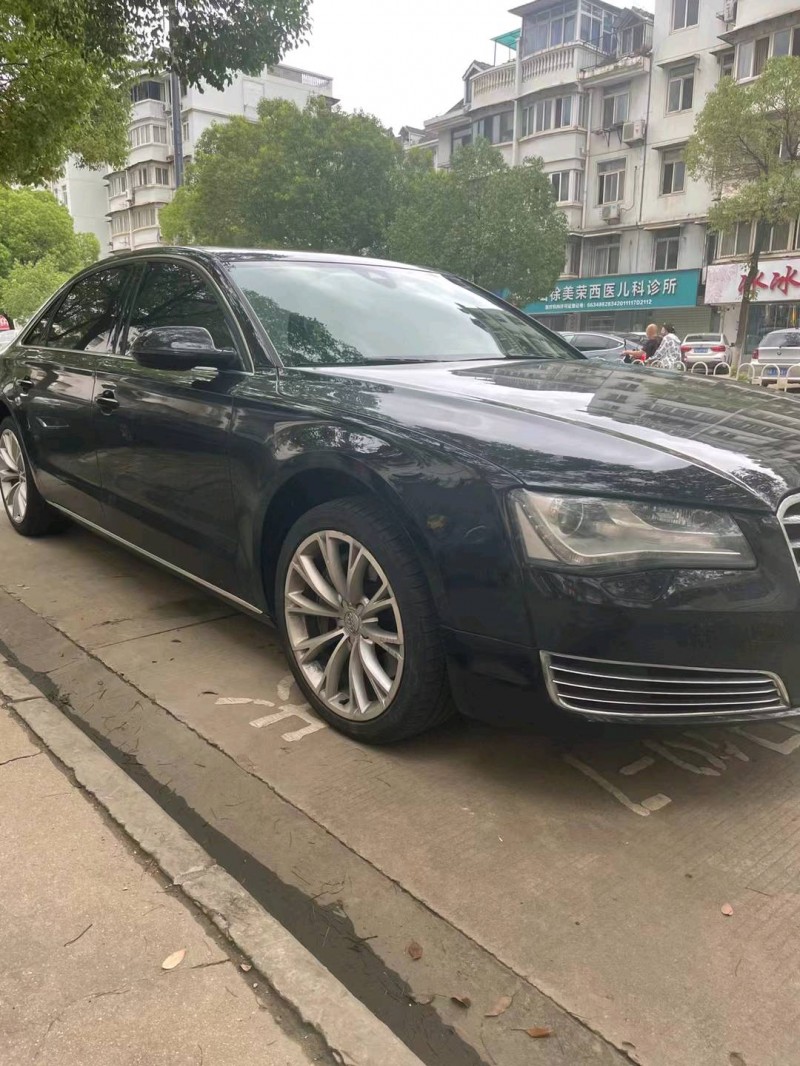 宜昌14年奥迪A8L2