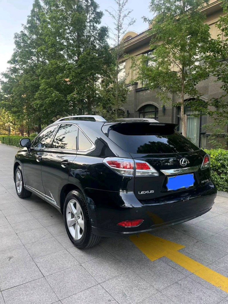 烟台13年雷克萨斯RX8