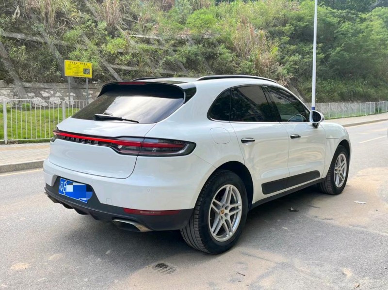 广州20年保时捷Macan7