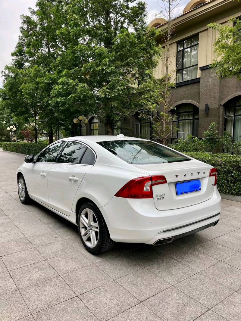 烟台16年沃尔沃S60L8