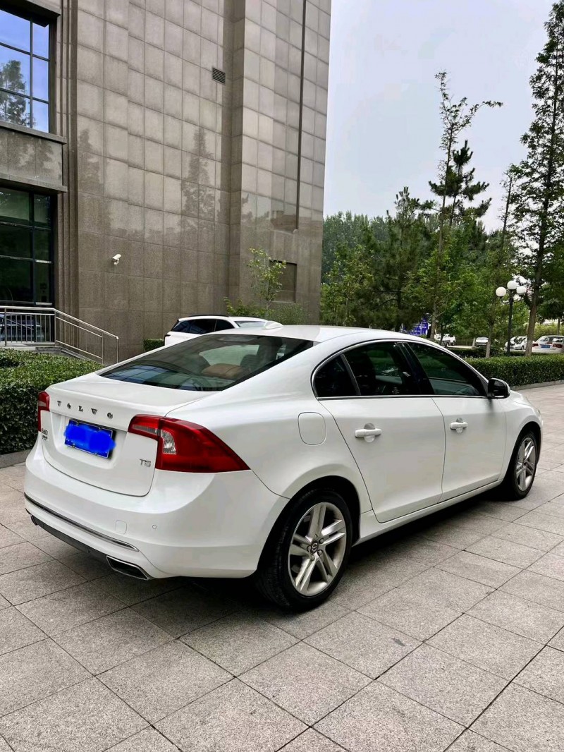 烟台16年沃尔沃S60L9