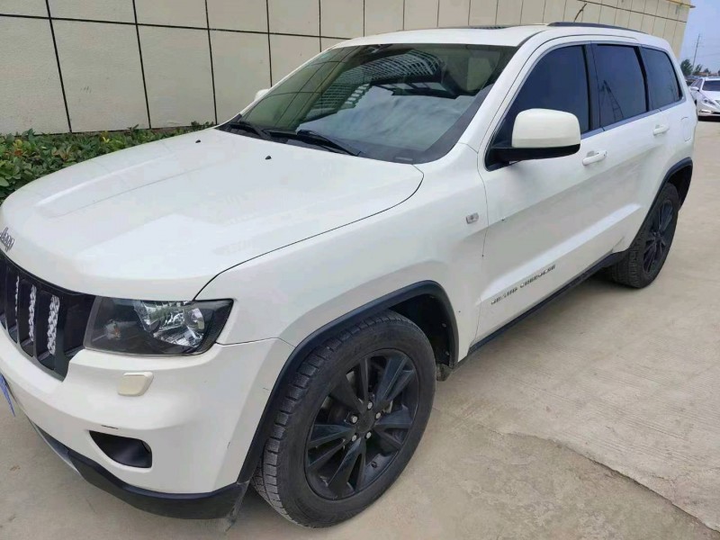 枣庄12年Jeep大切诺基4
