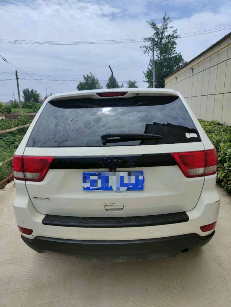 枣庄12年Jeep大切诺基6
