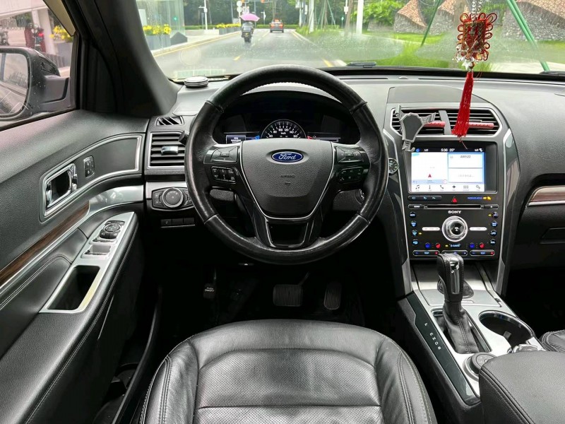 广州17年福特探险者5