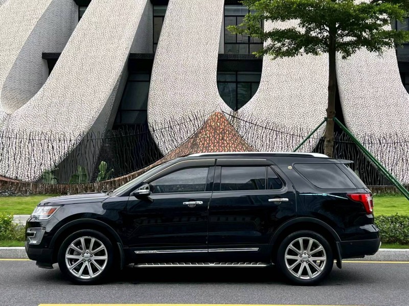 广州17年福特探险者8