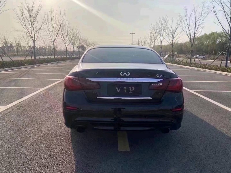 徐州16年英菲尼迪Q709