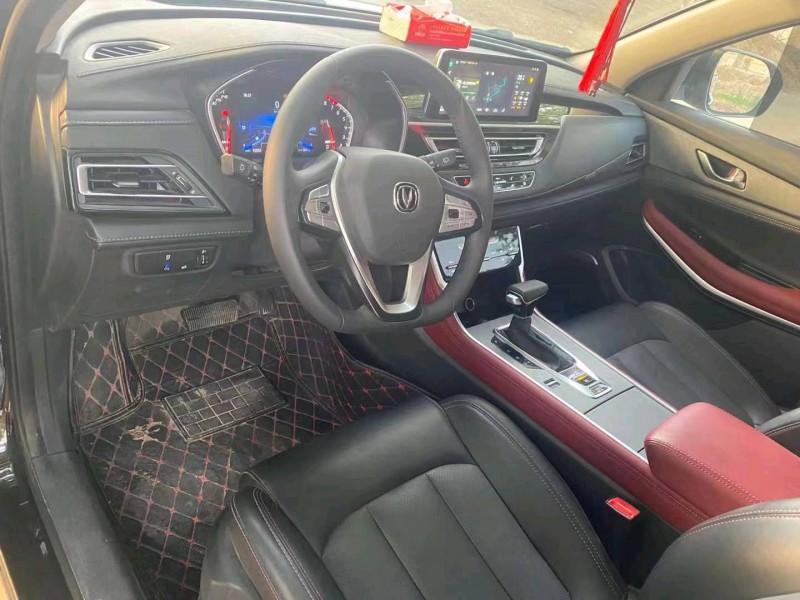 邯鄲22年長安汽車CS758