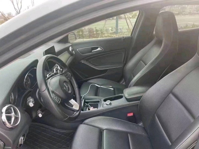 徐州18年奔驰GLA6