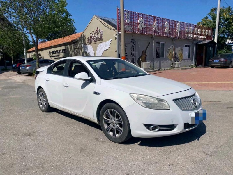 青岛13年别克君威4