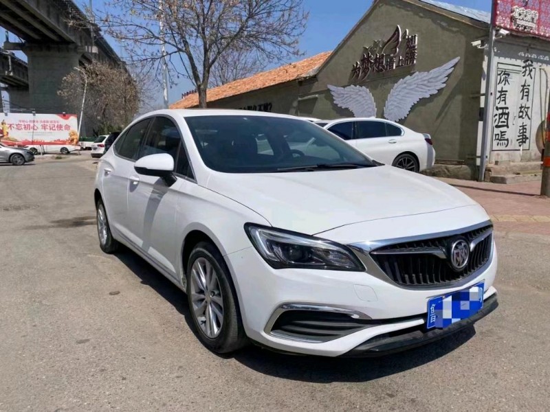 青岛19年别克威朗4