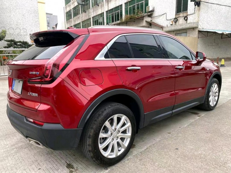 中山22年凯迪拉克XT45