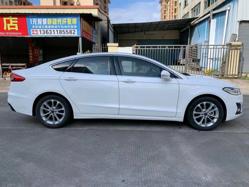 中山21年福特蒙迪欧2