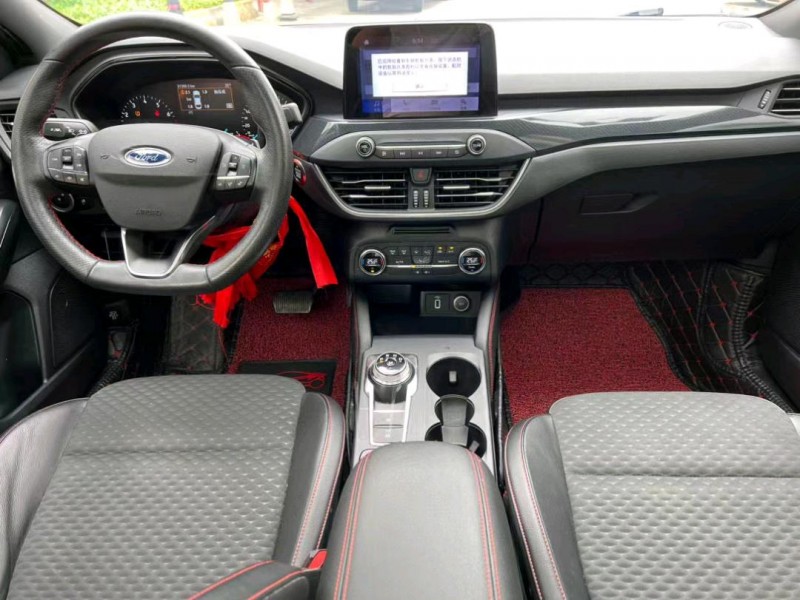 中山20年福特福克斯7