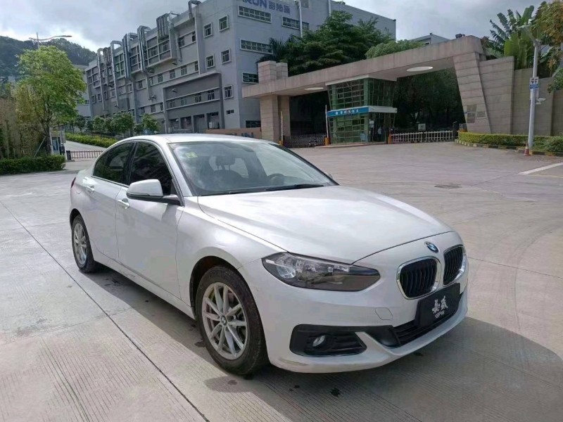 广州19年宝马1系2