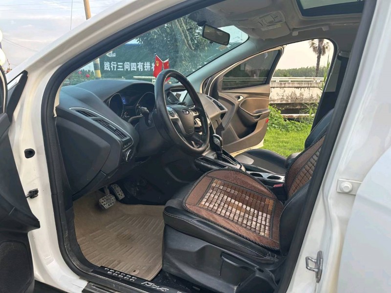 徐州15年福特福克斯4