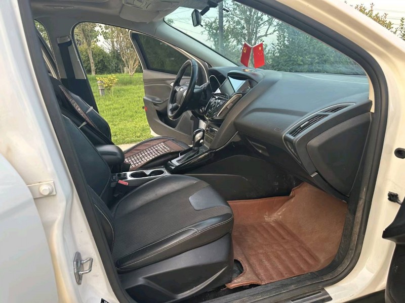 徐州15年福特福克斯6