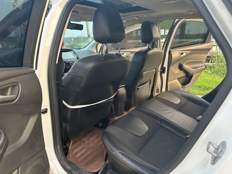 徐州15年福特福克斯7