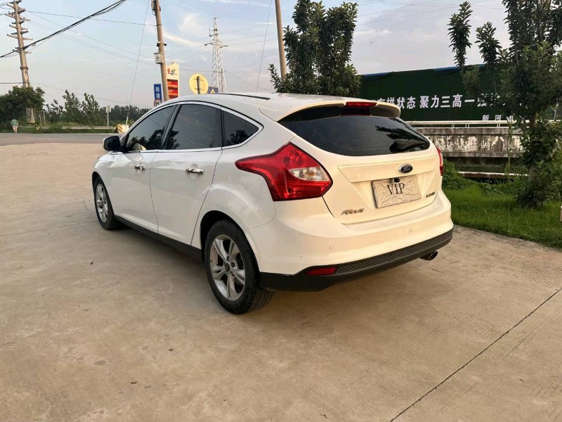 徐州15年福特福克斯9