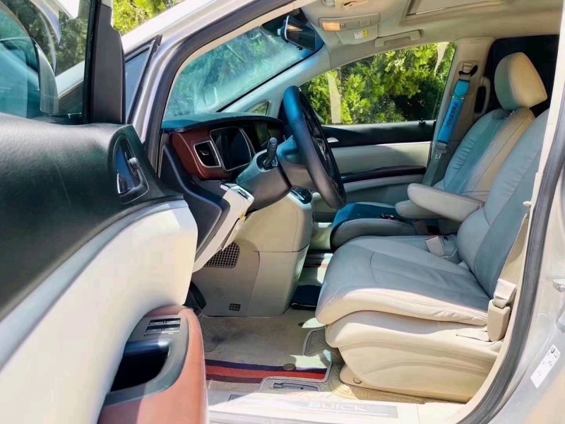 枣庄17年别克GL85