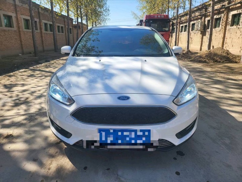 保定17年福特福克斯1