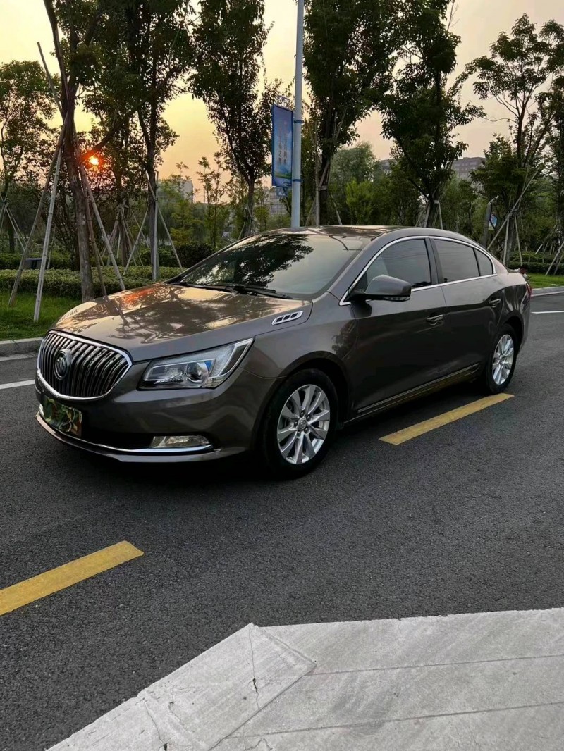 徐州16年别克君越3