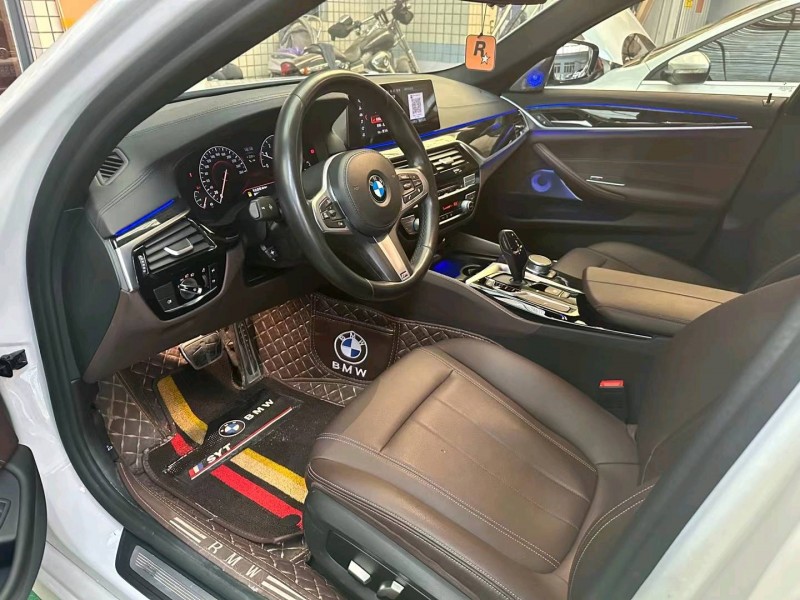 保定19年宝马5系4