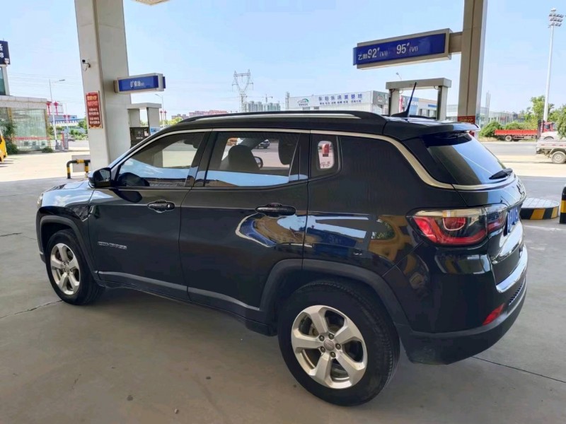 保定17年Jeep指南者5