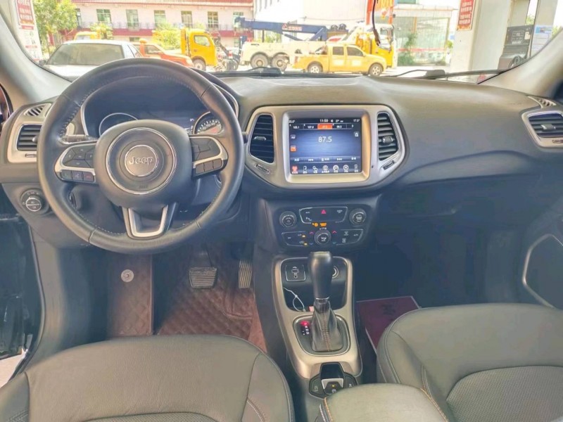 保定17年Jeep指南者7