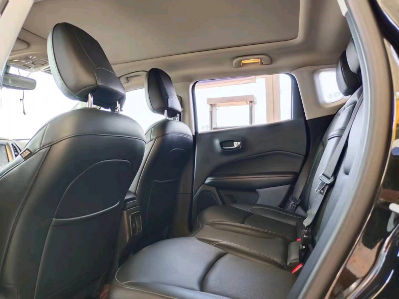 保定17年Jeep指南者8