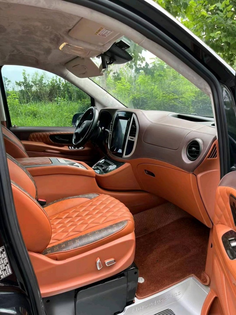 徐州19年奔驰威霆5