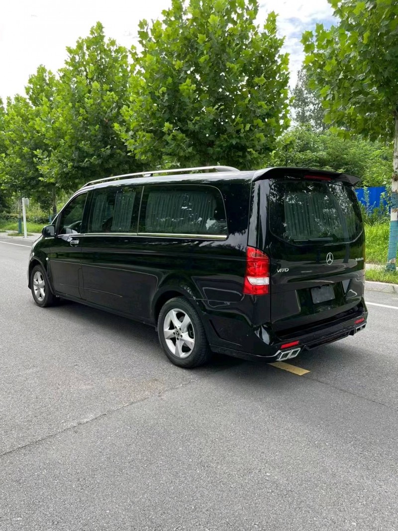 徐州19年奔驰威霆7