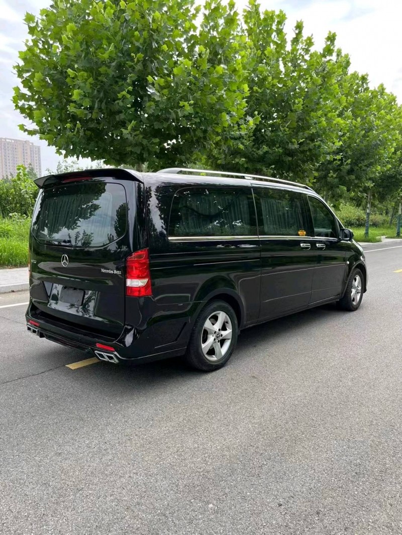 徐州19年奔驰威霆8