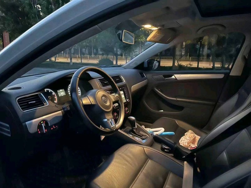 济南14年大众速腾6