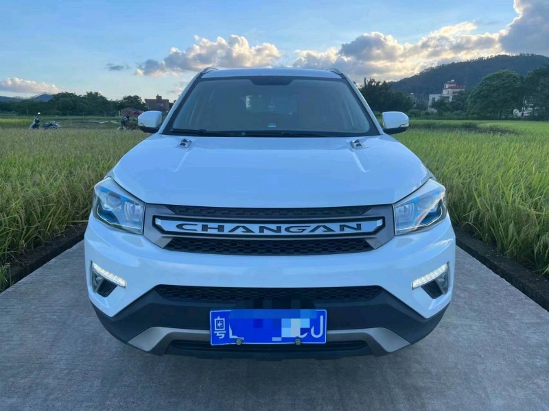 汕頭18年長安汽車CS751