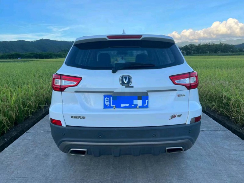 汕頭18年長安汽車CS752