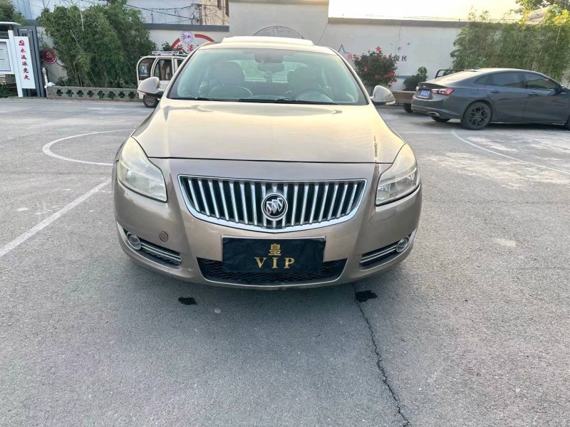 徐州12年别克君威4