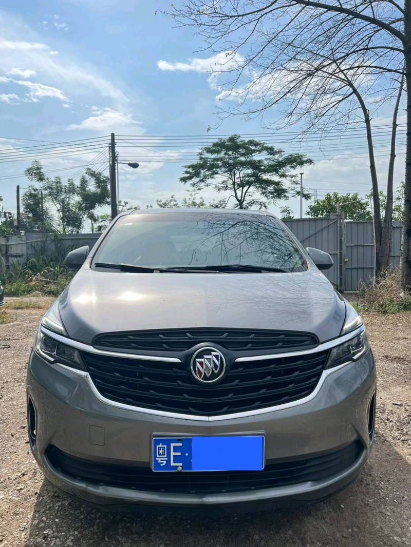 广州21年别克GL81