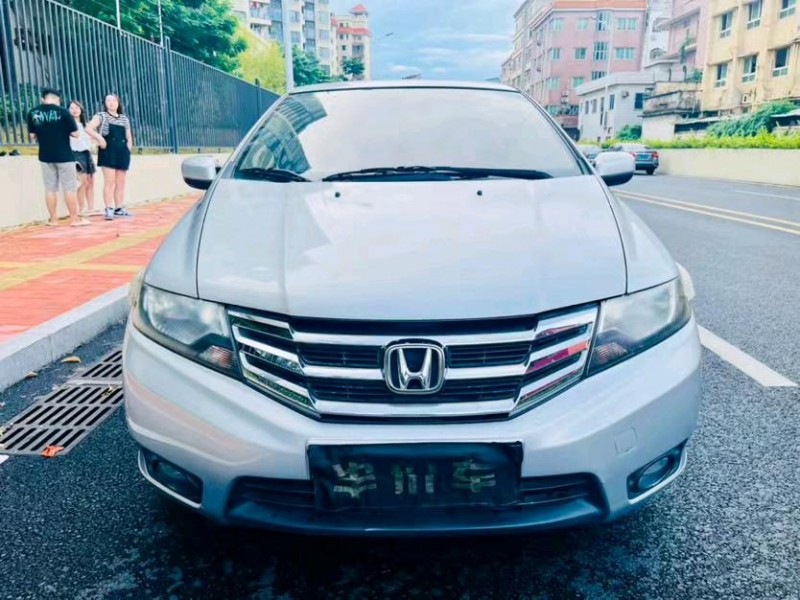 东莞12年本田锋范1