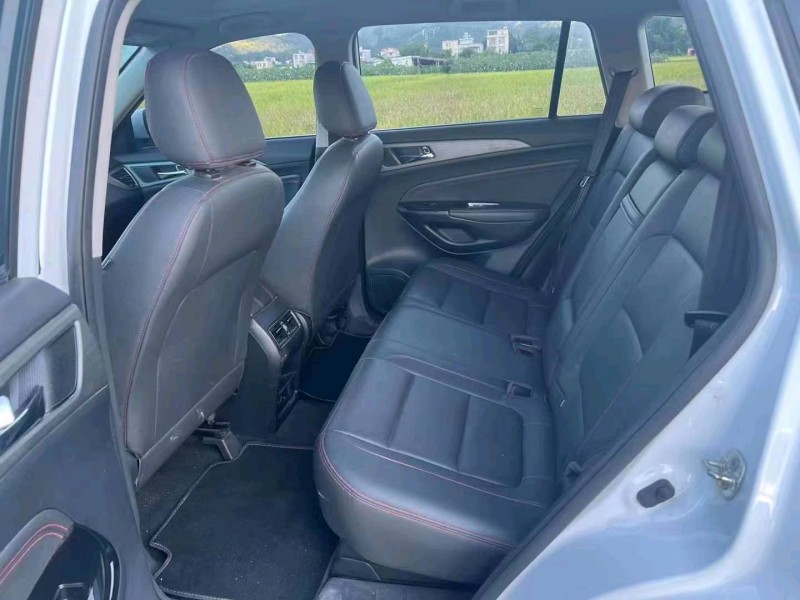 深圳18年長安汽車CS755