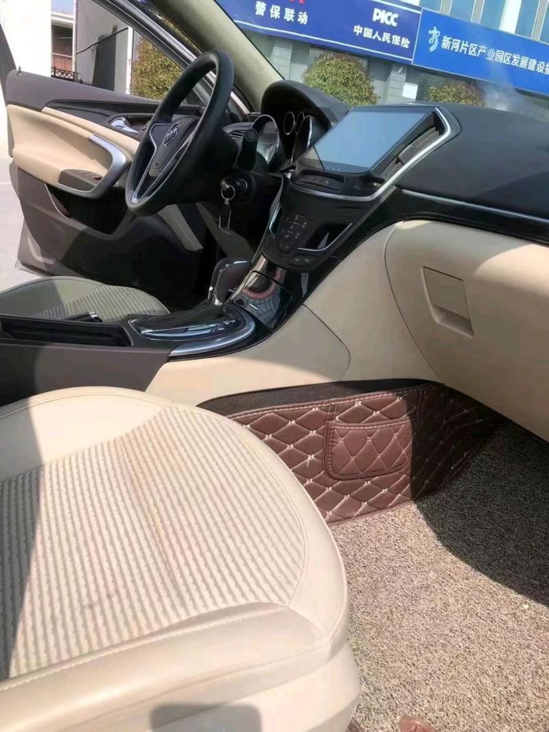 徐州17年别克君威6