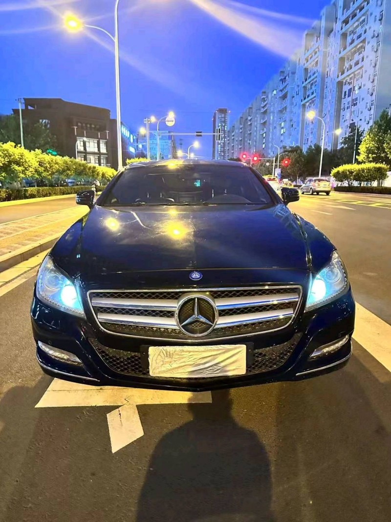 邯郸14年奔驰CLS1